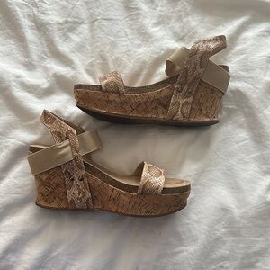 Beach by Matisse Shoes! Size 9